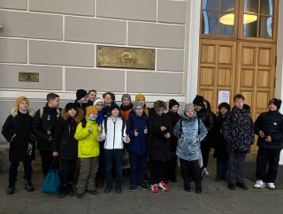 Ученики 6А класса побывали на площадках выставочного проекта «ГОРОД-ГЕРОЙ ЛЕНИНГРАД» .