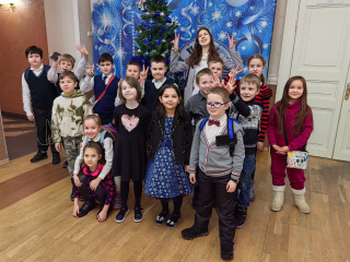 21 декабря 2 В класс посетил Дворец молодёжи Васильевского острова.